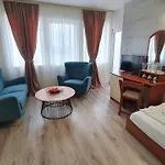Sea Horse Hotel