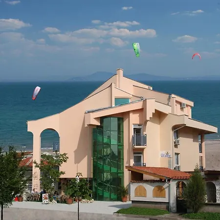 Отель Sea Horse 3*